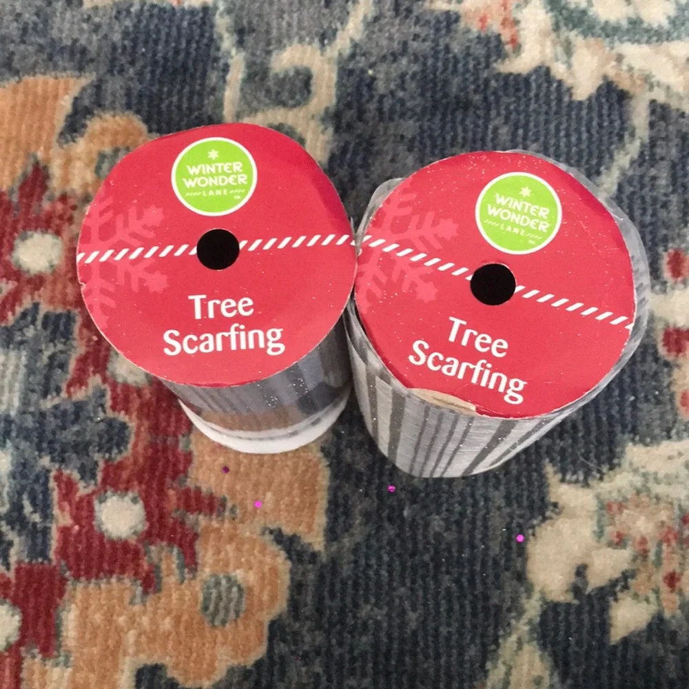 🎄Silver Tree Scarfing Set of 2